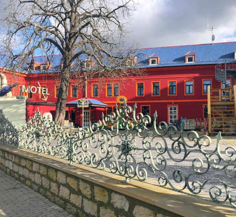 Hotel Eulenspiegel - Das Erlebnishotel In 리자 외부 사진